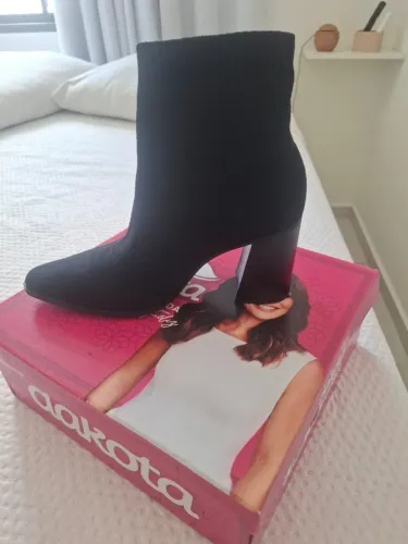 Bota Dakota Knit Cano Curto, Preta, Número 36. Usada uma única vez.