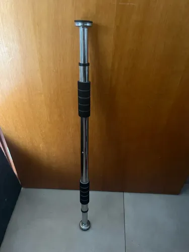 Barra fixa de porta