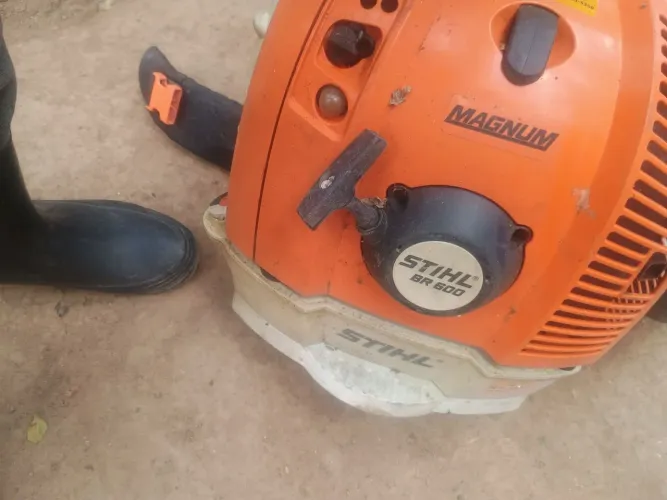 Soprador Costal a Gasolina BR-600 64,8 CIL 3,0KW 4.0 Cavalos Velocidade 90 m/s - STIHL