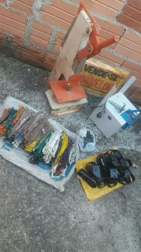Maquinas manual de fazer chinelos