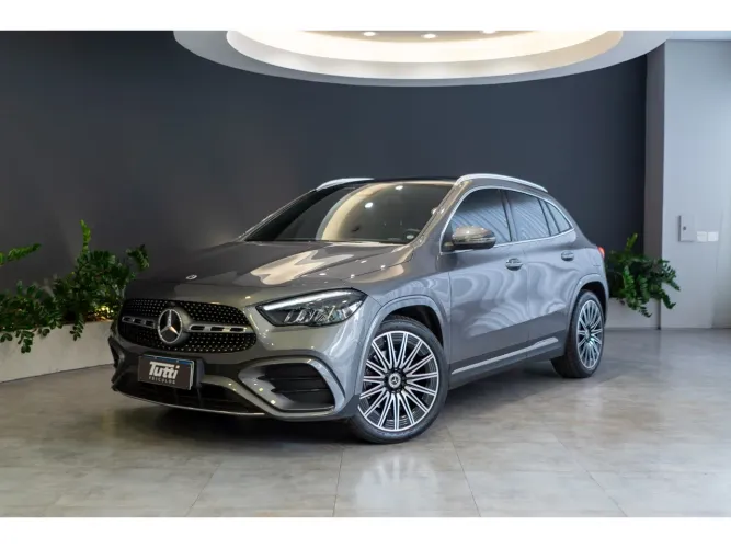 Mercedes-Benz GLA 200 Vis. Black ED. 1.6 TB 16V Aut. 2025