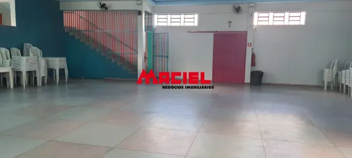 Prédio comercial, todo equipado e mobiliado para buffet, com brinquedos infláveis, etc