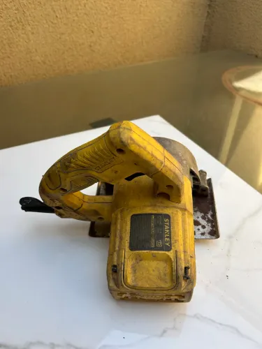 Makita