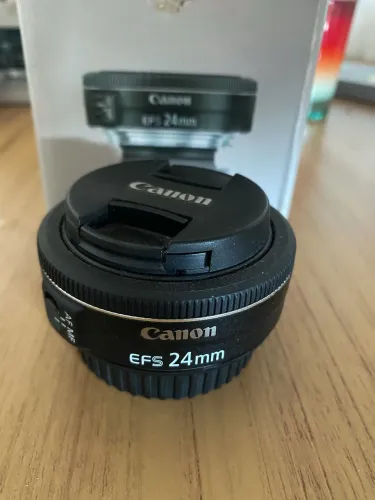 Lente Canon EF-S 24mm f/2.8 STM (Pancake) - Excelente Estado