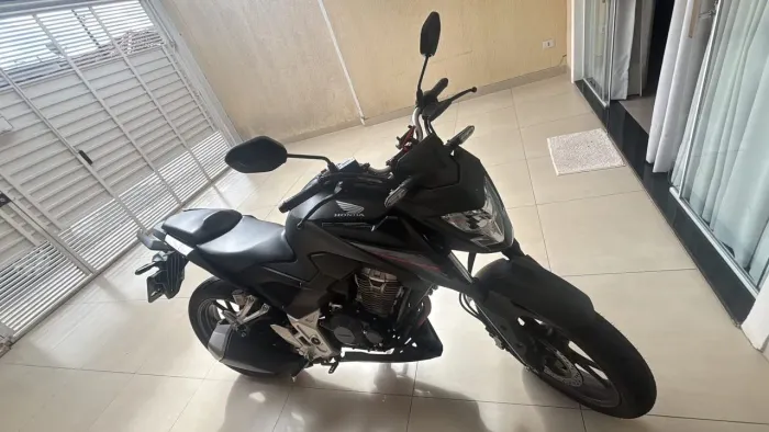 Honda CB300F