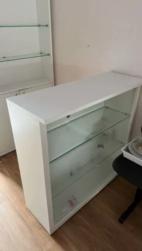 Vende armário