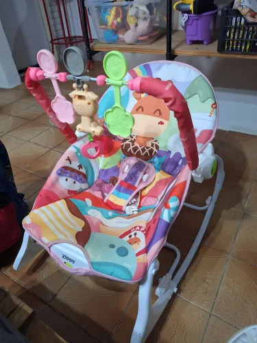 Cadeira de apoio para bebê, 4 meses de uso