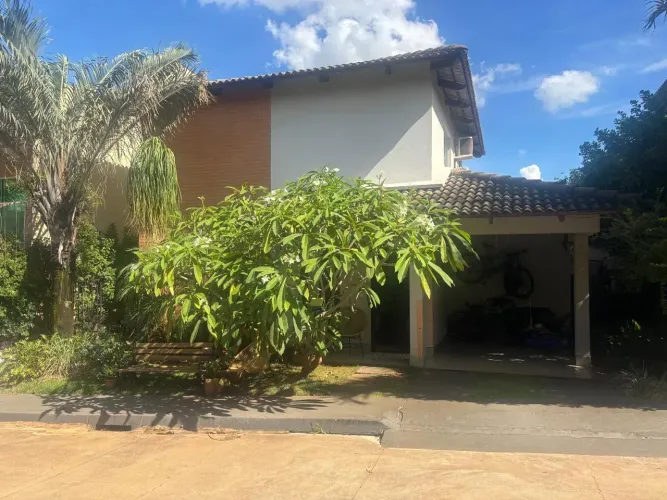 casa à venda em condomínio fechado em Rio Verde