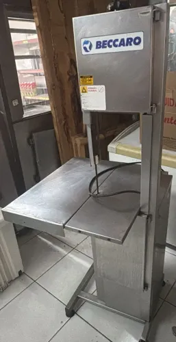 Serra fita