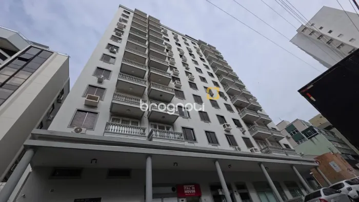 Apartamento Centro- 2 dormitórios com dependência