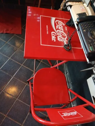 Mesa Coca-Cola anos 1980 pintura original