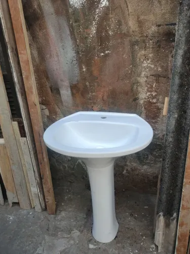 Piá, banheiro.