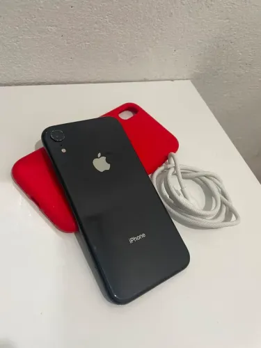 iPhone XR - 64 Gb
