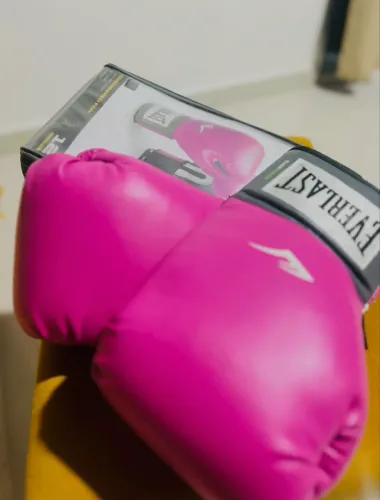 luva de boxe rosa Everlast Pro Style