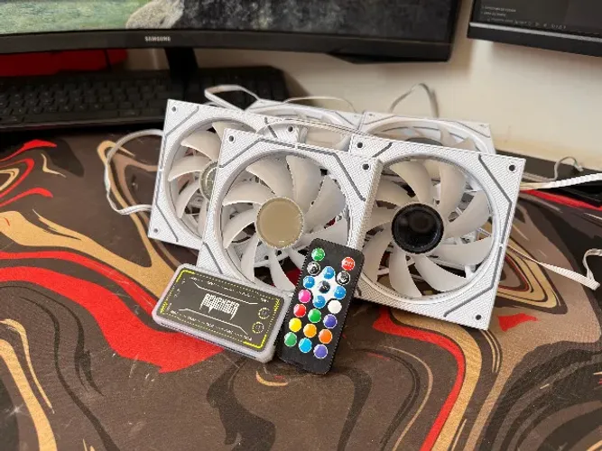 Kit 9 Fans ARGB C3Tech Brancos + Controladora Revenger - Setup Completo