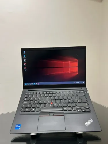 Notebook Lenovo V15 - i7-11°Gen - 16GB Ram - SSD 512GB Nvme -14 Polegadas - Tela FULL HD