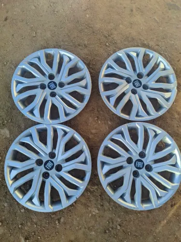 Jogo de calotas originais Fiat, aro 15