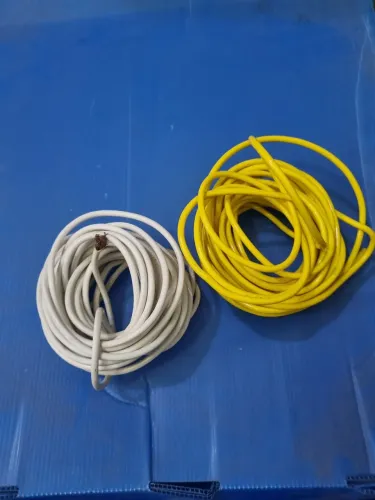 2 pedacosde fio 6 mm com 7,5 metros.