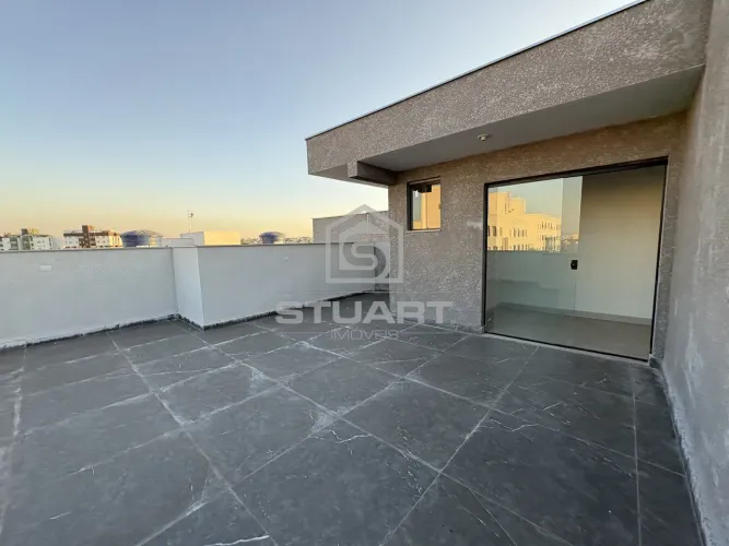 Cobertura com 2 quartos, suíte e 2 vagas!!