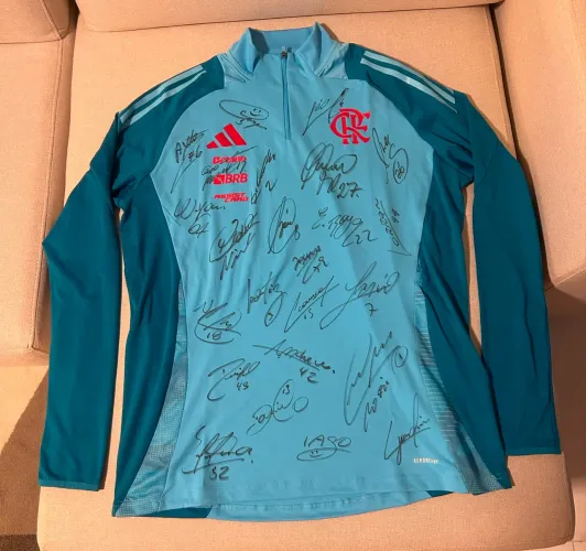 Casaco Flamengo autografado pelo elenco 2026