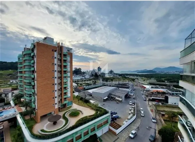 Cobertura Duplex com Vista Mar na Trindade