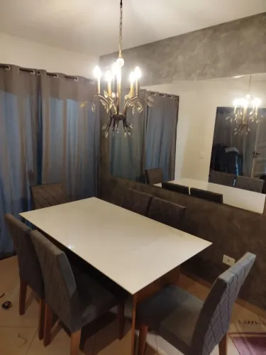Mesa hello com seis cadeiras