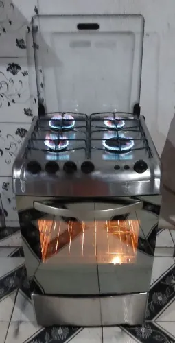 Moderno fogão eletrolux inox espelhado automático com prateleira deslizante