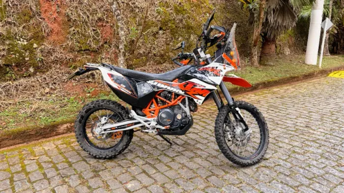 KTM 690 Enduro R 2009/2009 com apenas 22.250 km