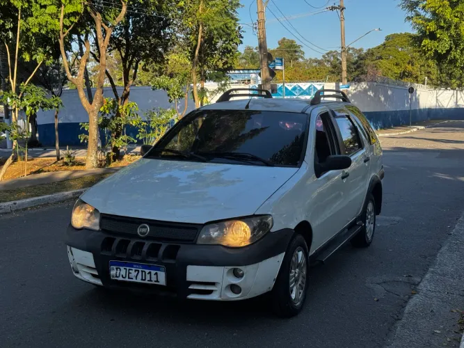 Fiat Palio Week. Adv/adv Tryon 1.8 MPI Flex 2006