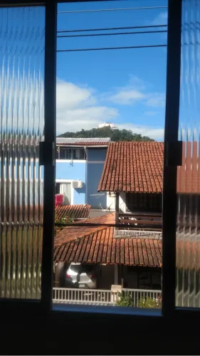 Aluga-se quarto na Prainha 