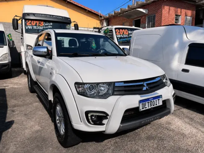 Mitsubishi L200 Triton HPE 3.2 CD TB Int.diesel AUT 2016