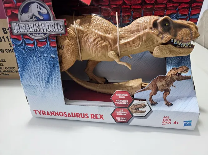T-Rex Jurassic World Hasbro 2015 Lacrado + Caixa De Fábrica Raridade!