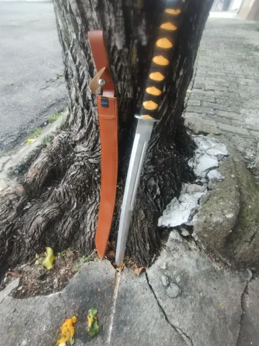 KATANA AFIADA