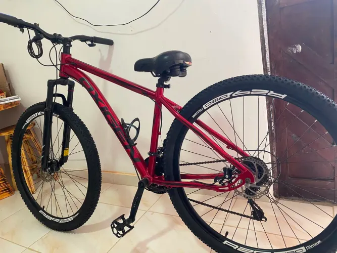 Bicicleta vermelha 