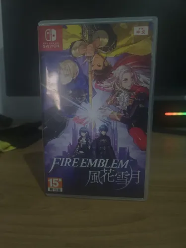 JOGO FIRE EMBLEM THREE HOUSES NINTENDO SWITCH