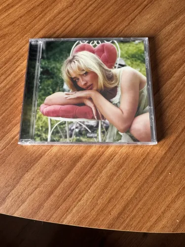 CD Short And Sweet Capa Alternativa Lacrado