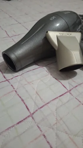 Secador profissional taiff pouco usado .