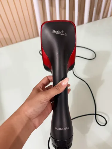a Escova Secadora Philco Soft Brush (1200W), usada , mais em perfeito estado