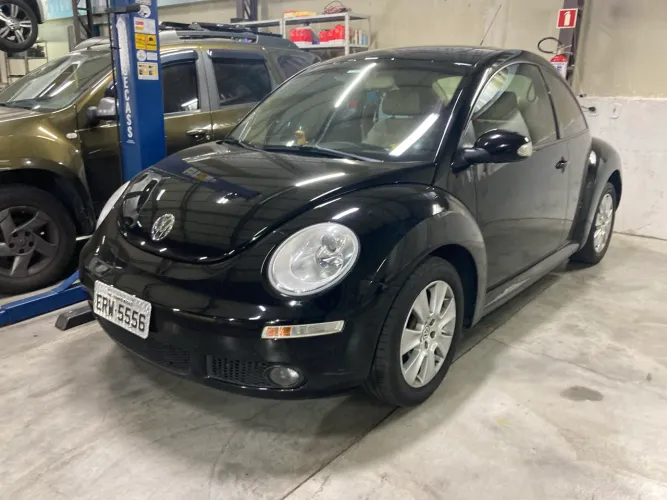 Volkswagen New Beetle 2.0 MI Mec./aut. 2010