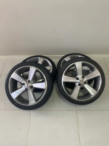 Jogo rodas 17 pneu Toyo Proxes 4