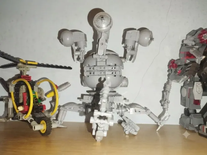 LEGO MOC FALLOUT MR. HANDY