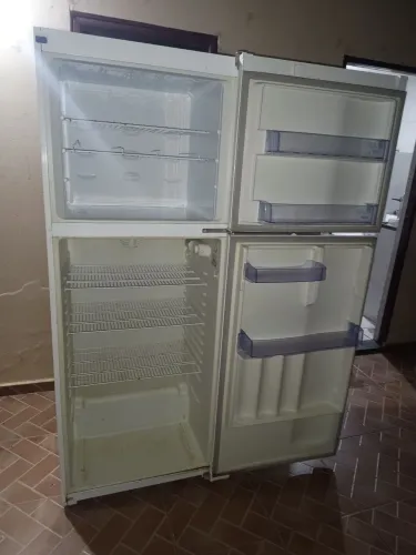 Geladeira continental duplex grande 450 litros !