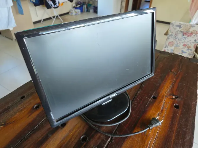 Monitor Dell D1901Nc LCD 19 Pol. Widescreen - Bivolt