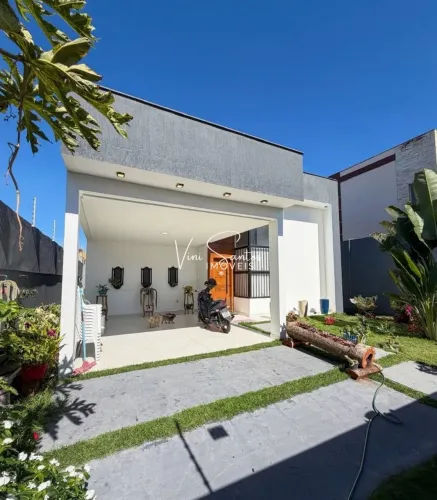 À venda | Interlagos | Casa linear na quadra do mar | 3 quartos, 2 auítes | R$ 1.200.000,0