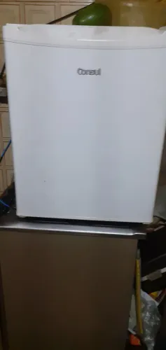 Frigobar ou mini geladeira