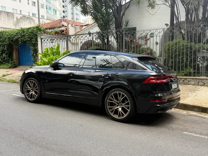 Audi Q8 Perform. 3.0 TFSI Coupe Quat. S-tron. 2020