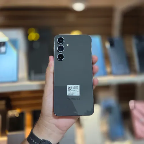 Samsung Galaxy S24 FE 5G, 256/8GB RAM, cor preto, usado, c/ carregador, capa e película.