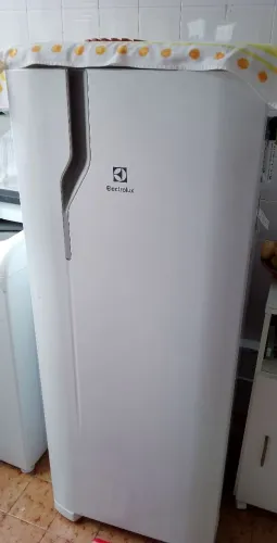 Geladeira Eletrolux 1 porta usada bom estado