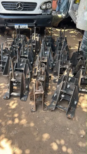 Suporte de Estepe para Caminhões VW, VM, Mercedes-Benz e Outros - R$ 250,00