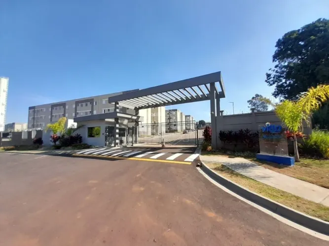 Locação de Apartamentos / Padrão na cidade de Araraquara